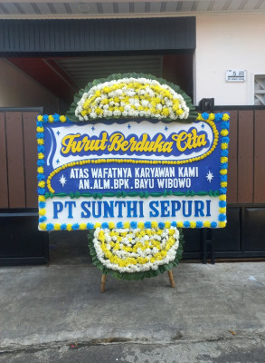 Papan Bunga Duka di Tanjung Raden