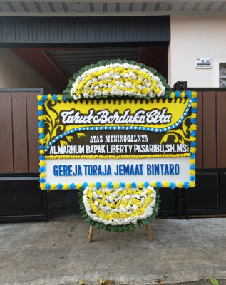 Papan Bunga Duka di Tanjung Raden